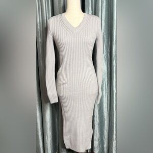Romeo & Juliet Couture Light Gray Long Sleeve Dress SMALL NWT